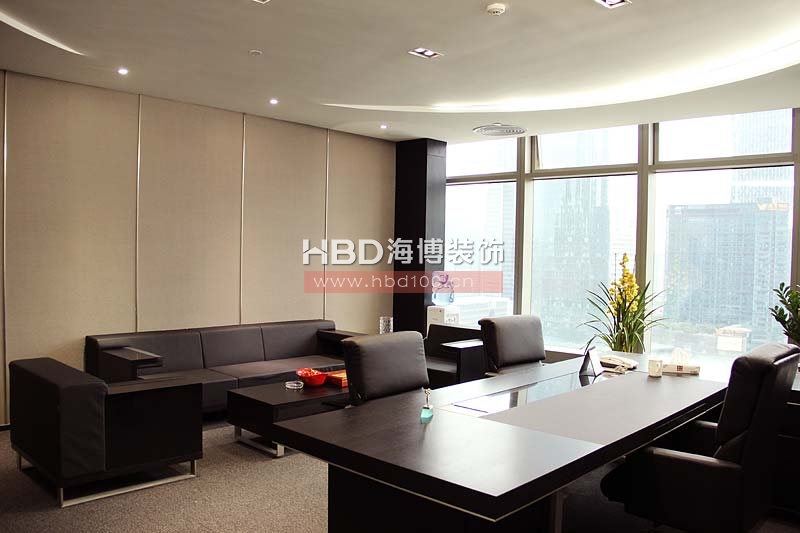 辦公室裝修實景照,總經(jīng)理辦公室裝修設計.jpg